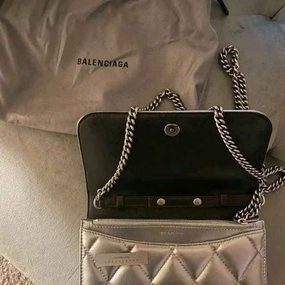 [정품 특가] 발렌시아가 실버퀄팅 레더 크로스백 -미니--3