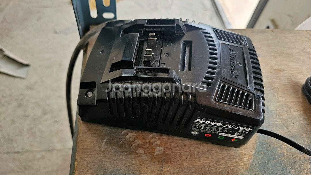 아임삭 bl22q815 임팩렌치 1/2 세트팝니다--8