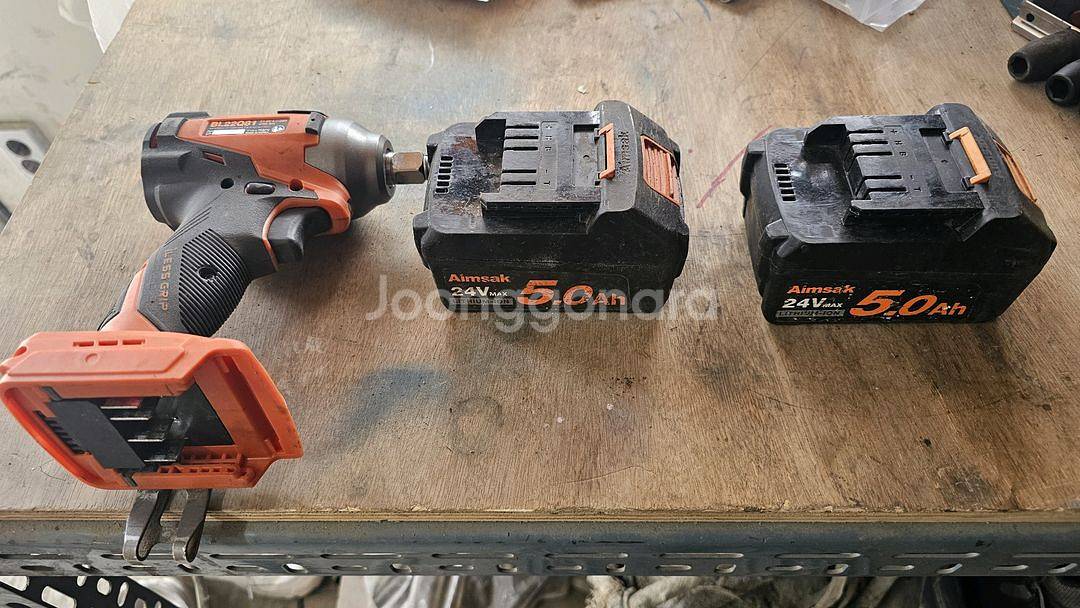 아임삭 bl22q815 임팩렌치 1/2 세트팝니다--5
