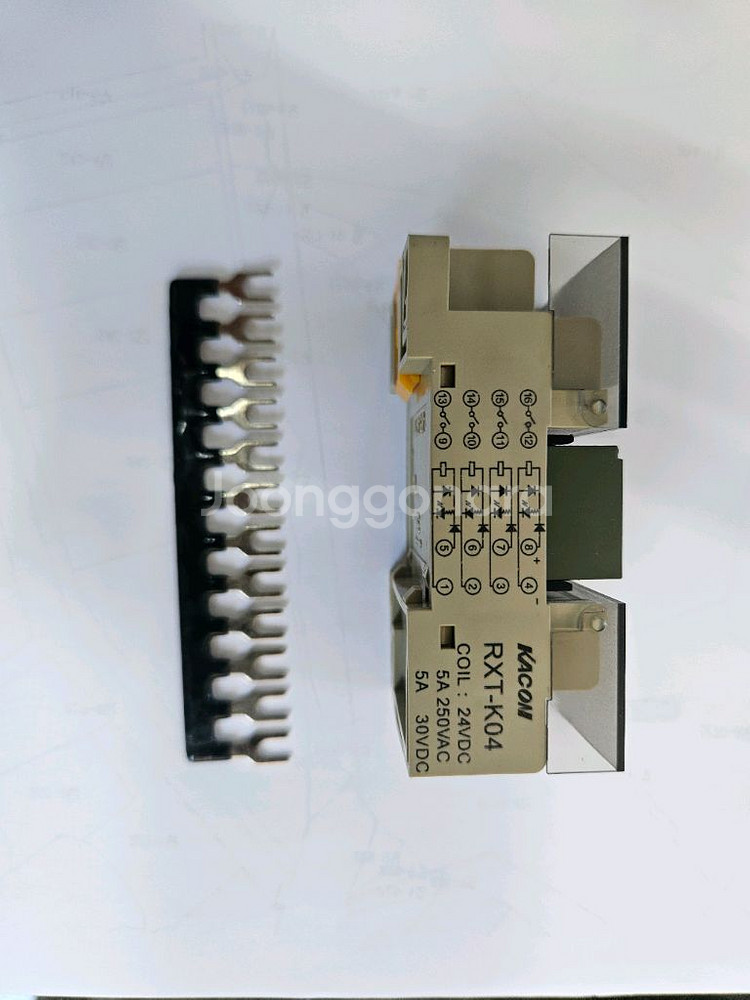 릴레이 RXT-K04 RELAY TERMINAL--1
