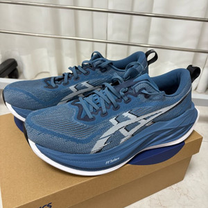 아식스 슈퍼블라스트2 280 새상품