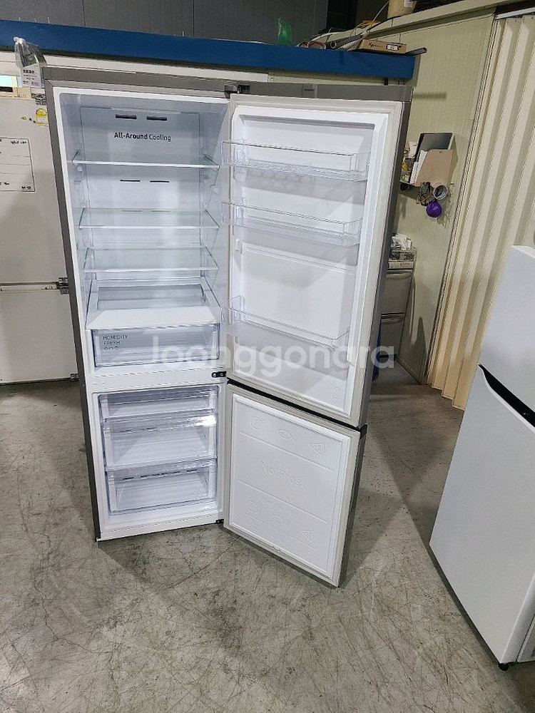 무료배송설치))) 삼성 비스포크 332리터 슬림형냉장고--4