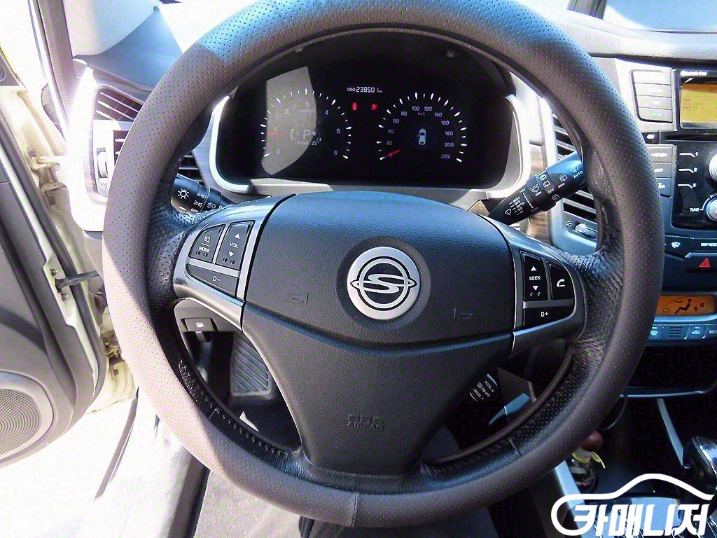 [KG모빌리티(쌍용) ]뉴코란도C 2WD 2.0 CVT