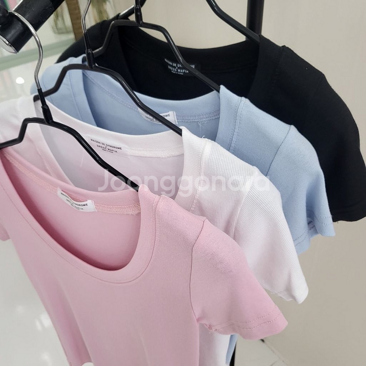 기본 유넥 슬림핏 캐쥬얼 티셔츠(2color)ㅡ무배--9