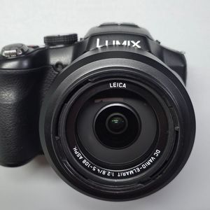 파나소닉 루믹스 FZ200 카메라