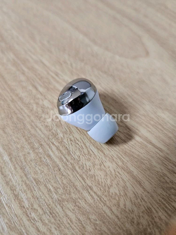 갤럭시 버즈프로 팬텀실버 오른쪽 SM-R190--3