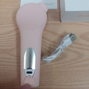 큐틱 진동클렌저 핑크