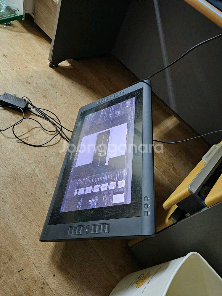 와콤 신티크 dtk-2200--2