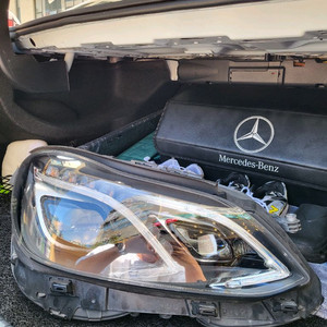 벤츠 W212 E클래스 조수석 헤드라이트 판매합니다.