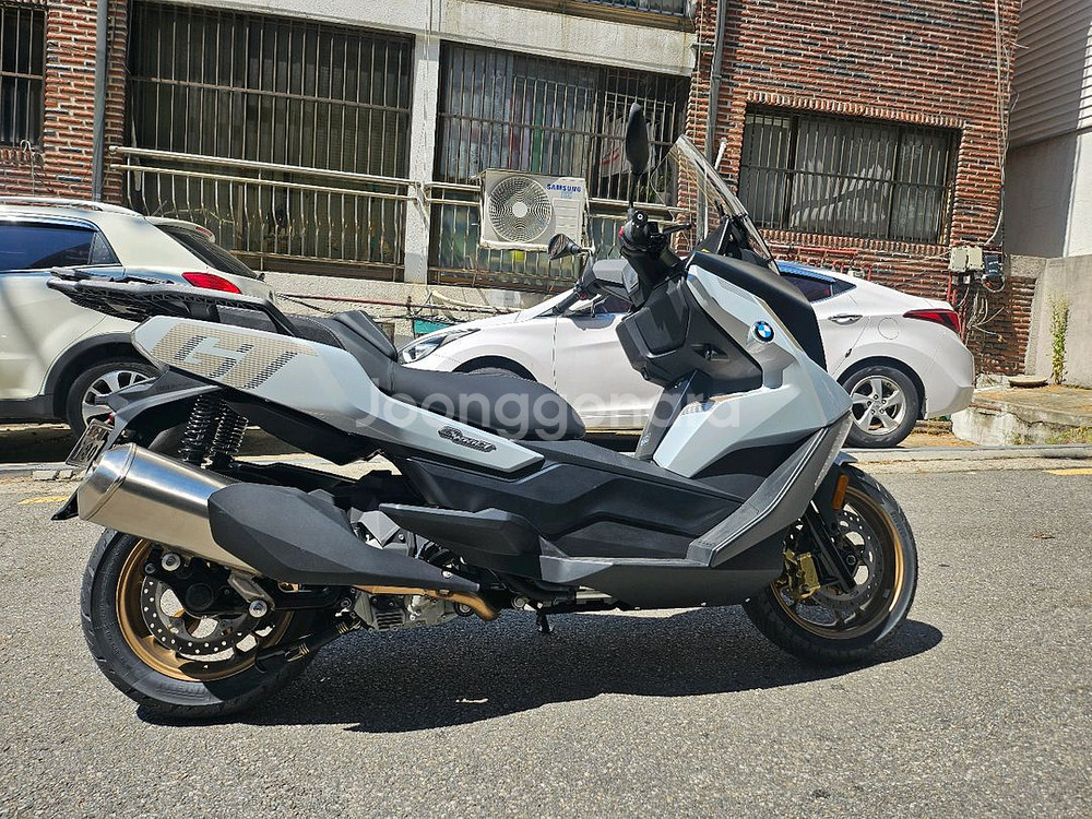 bmw c400 gt--1