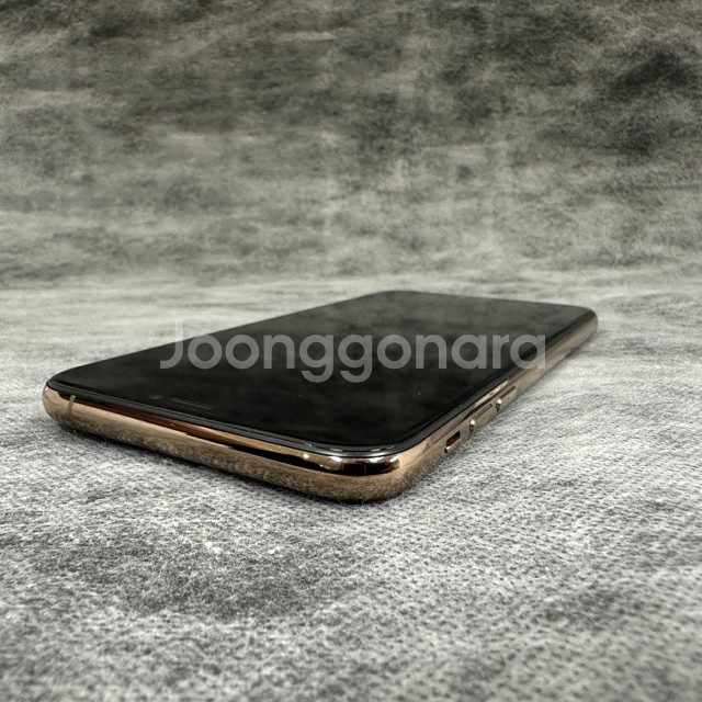 아이폰xs 64GB 골드--4