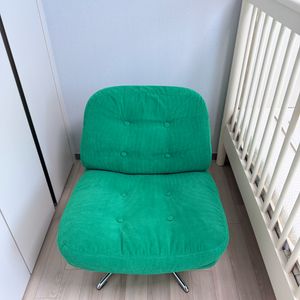 이케아 뒤블리에 그린 회전의자