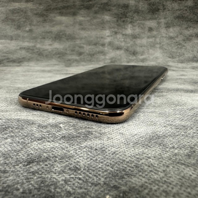 아이폰xs 64GB 골드--6