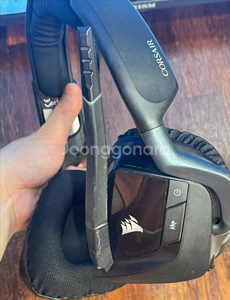 CORSAIR VOID RGB ELITE WIRELES--4