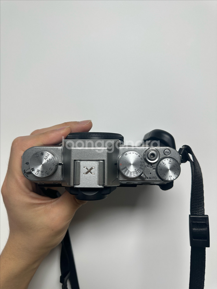후지필름 X-T30 II 실버 바디킷 풀박스 판매합니다--3