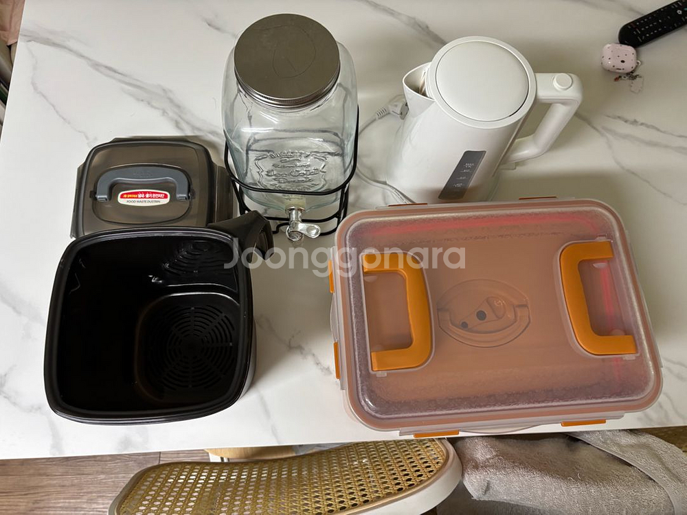 김치보관통,커피포트기,음식물밀폐용기등--0
