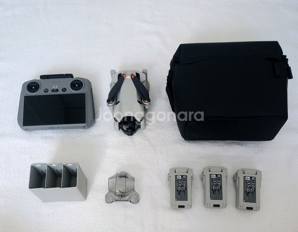 dji 매빅 미니4프로 rc2 플라이모어콤보 팝니다--0