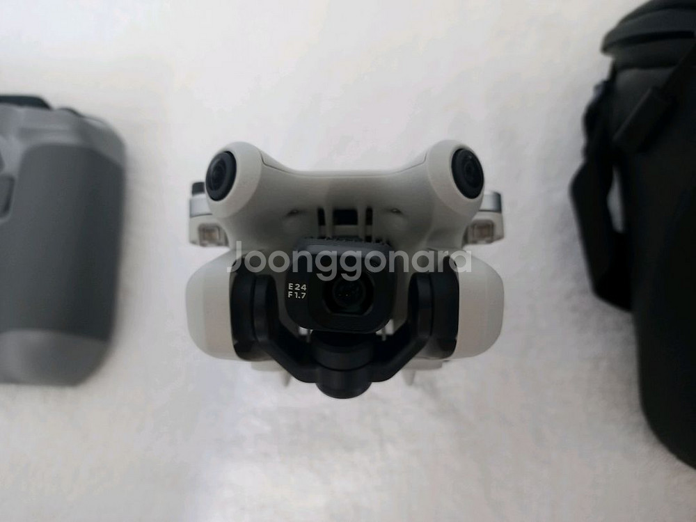 dji 매빅 미니4프로 rc2 플라이모어콤보 팝니다--2