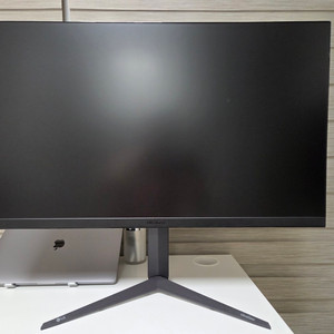 LG 울트라기어 32GS85Q (32인치) 판매합니다