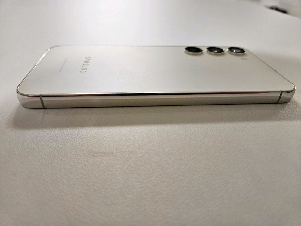 갤럭시S23 SS급 선물용 휴대폰 팔아요--2