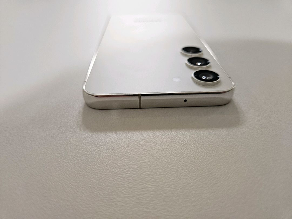 갤럭시S23 SS급 선물용 휴대폰 팔아요--3