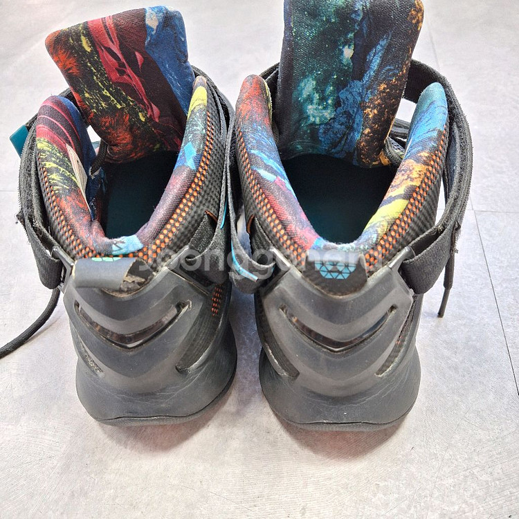 나이키 르브론 솔져9 OKC 농구화 265--5