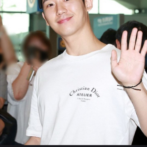 디올 아뜰리에 반팔 L사이즈