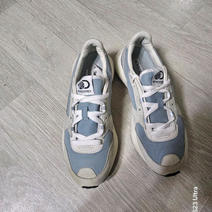 240) 언더아머 운동화