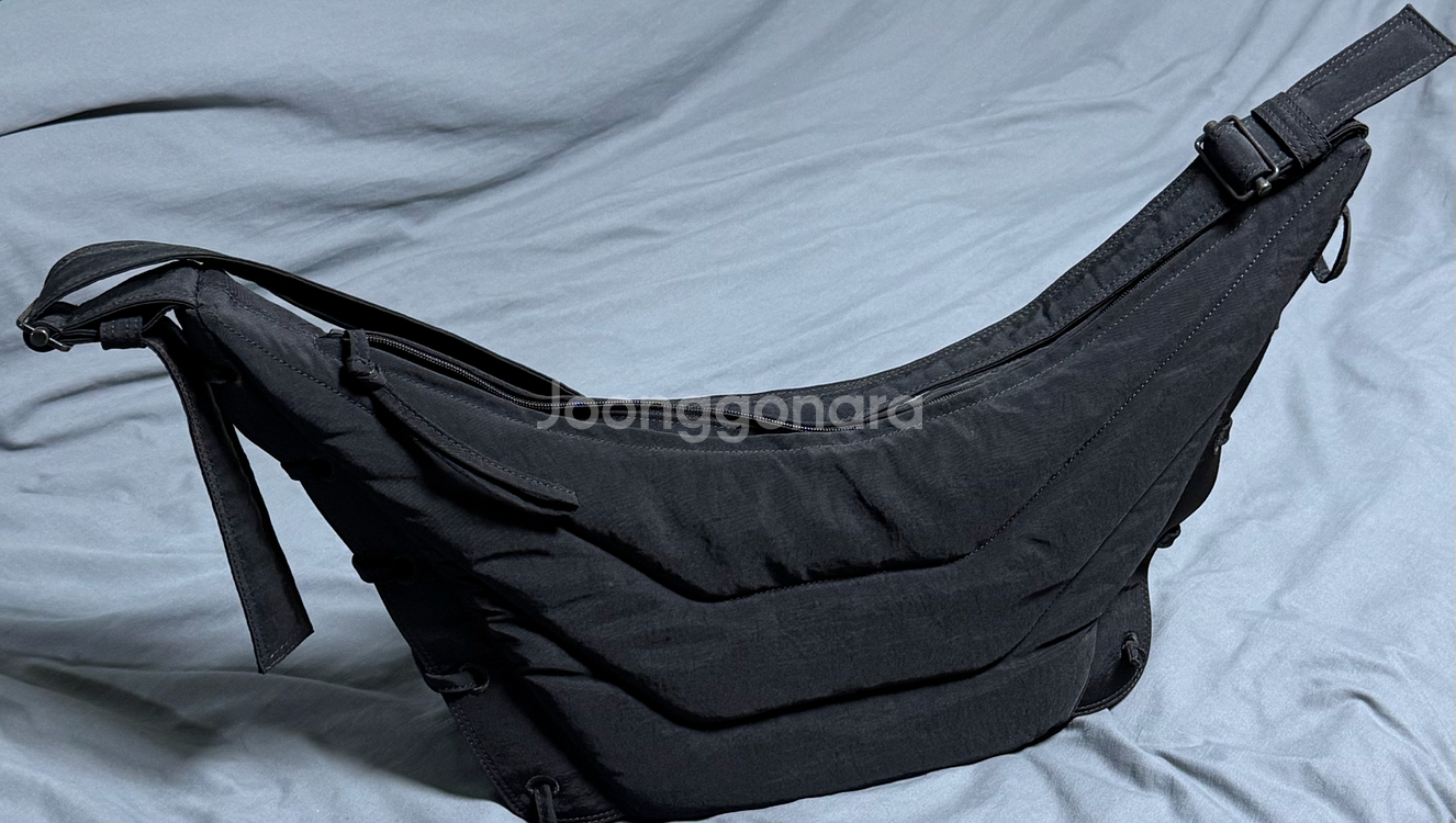 르메르 미디움 소프트 게임백 나일론 캔버스 다크 초콜릿--0