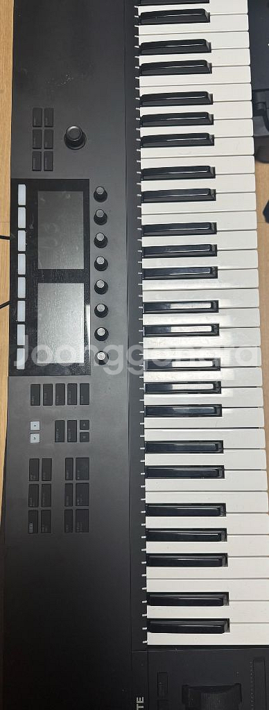 NI Komplete Kontrol S61 판매--0
