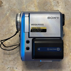SONY 6mm 캠코더 DCR-PC105