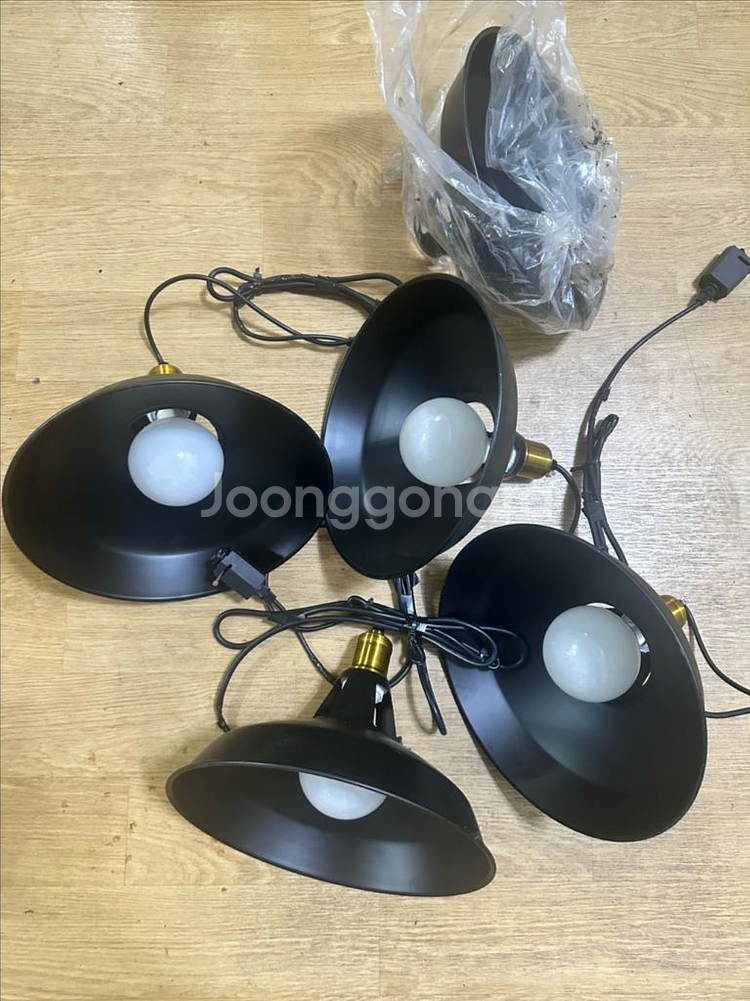 인테리어 팬던트 갓 조명 5개 + 전구 4개--0