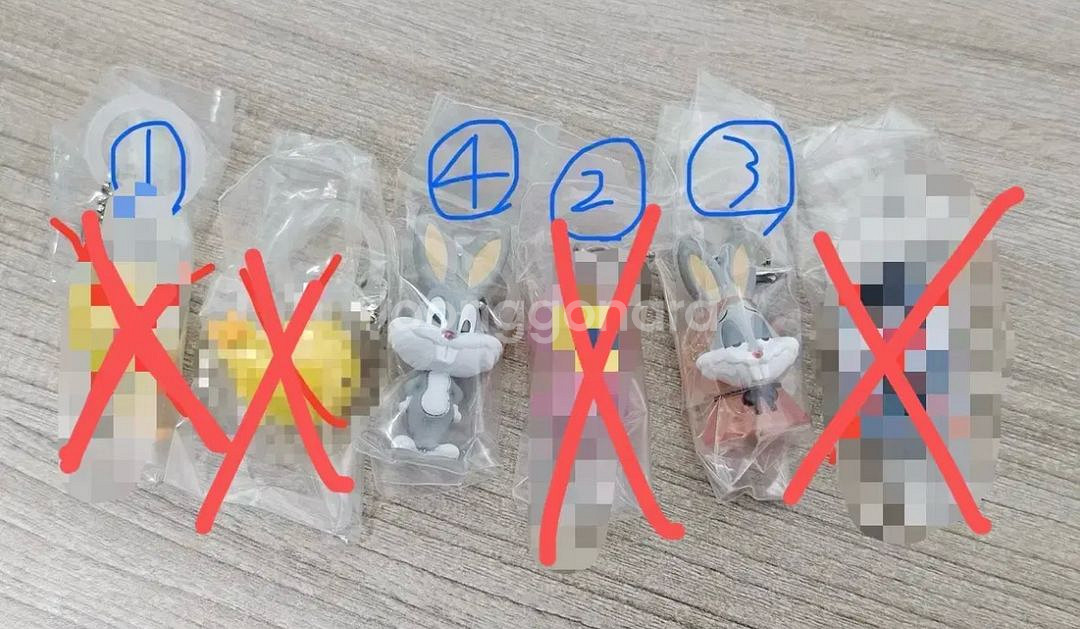 가챠 루니툰 메지루시 벅스버니--1