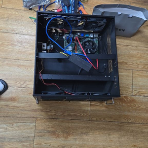 채굴케이스 4 gpu