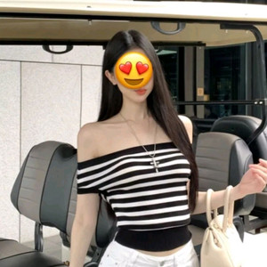 오픈숄더 스트라이프 탑 수입의류