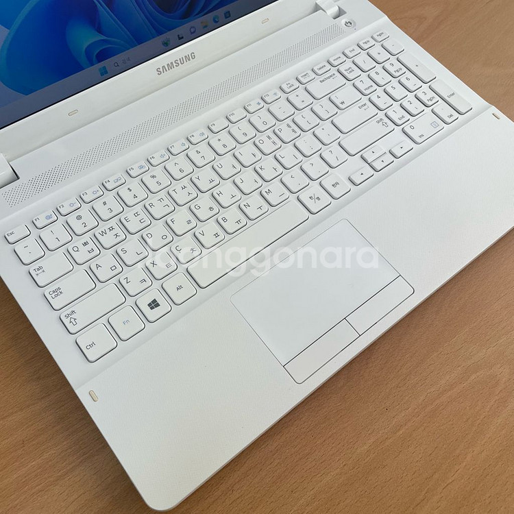 삼성노트북 i5 3세대 500ssd 8램 배터리80%--1