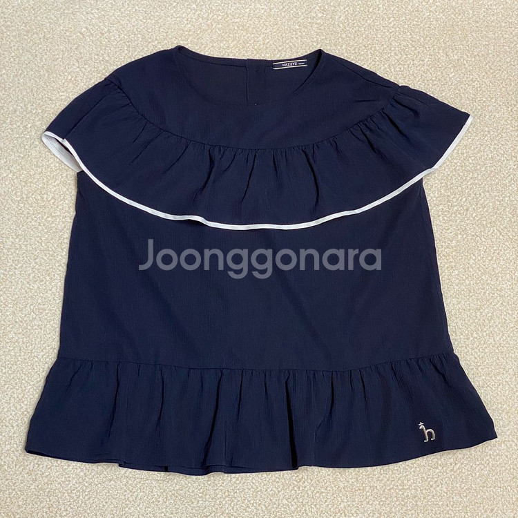 (정품)헤지스 키즈 네이비 프릴 블라우스 155 13Y--0