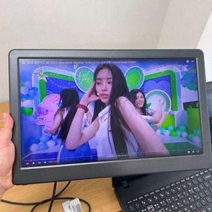 포터블 모니터 15.3인치