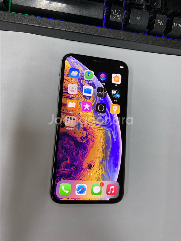 아이폰XS 실버 액정SS급 64GB 무잔상 인스타--1
