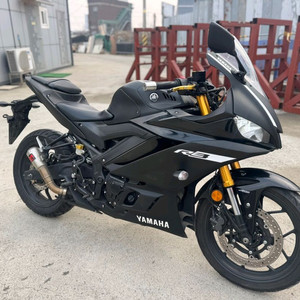 야마하 yzf r3 19년 멧블랙컬러 판매합니다