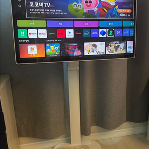 LG 스마트모니터 스윙 (32U889SAW)