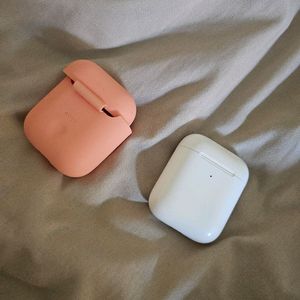 Apple 에어팟2세대 무선충전모델