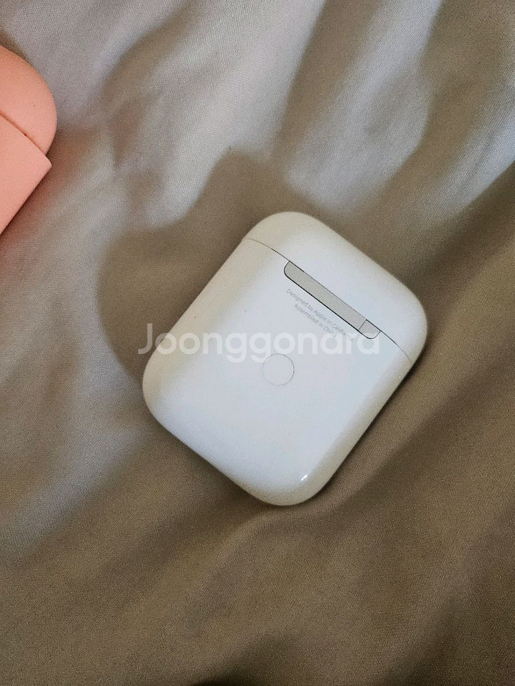 Apple 에어팟2세대 무선충전모델--1