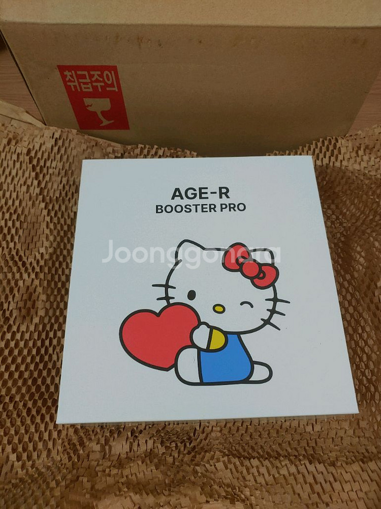 메디큐브 부스터프로 헬로키티 박스미개봉 새상품(택포)--2