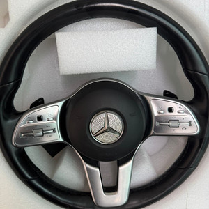 벤츠 cls300d 20년식 순정핸들 센터페시아