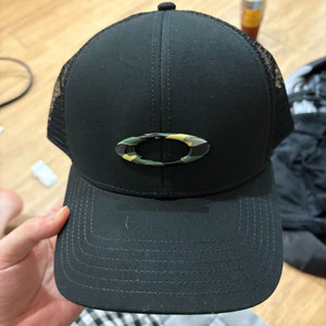 오클리 모자
