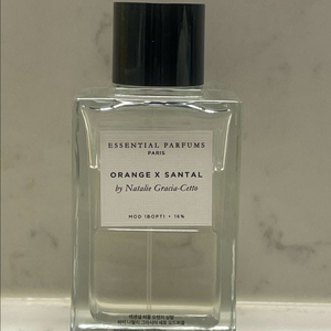 에센셜퍼퓸 오렌지 상탈 100ml 팝니다. 국문텍