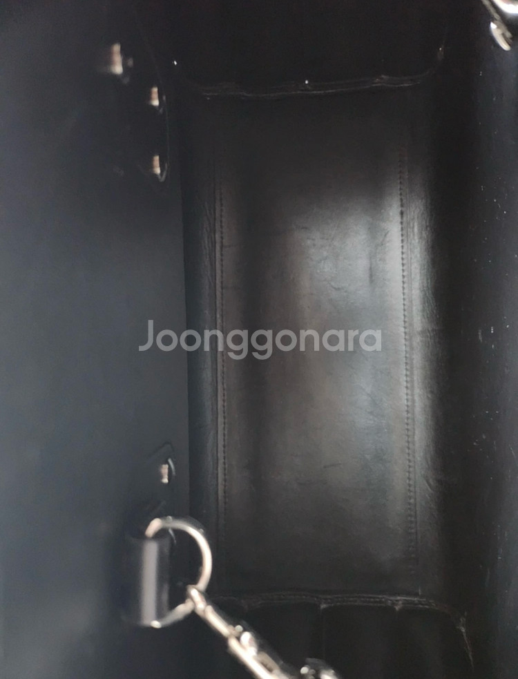 생로랑 삭드주르--7