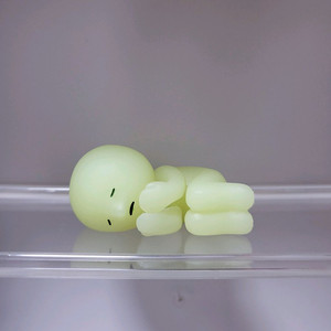 스미스키 야광피규어