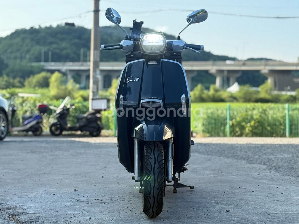 람브레타 스폐셜 FLEX 2019년식 저렴하게 판매합니--0